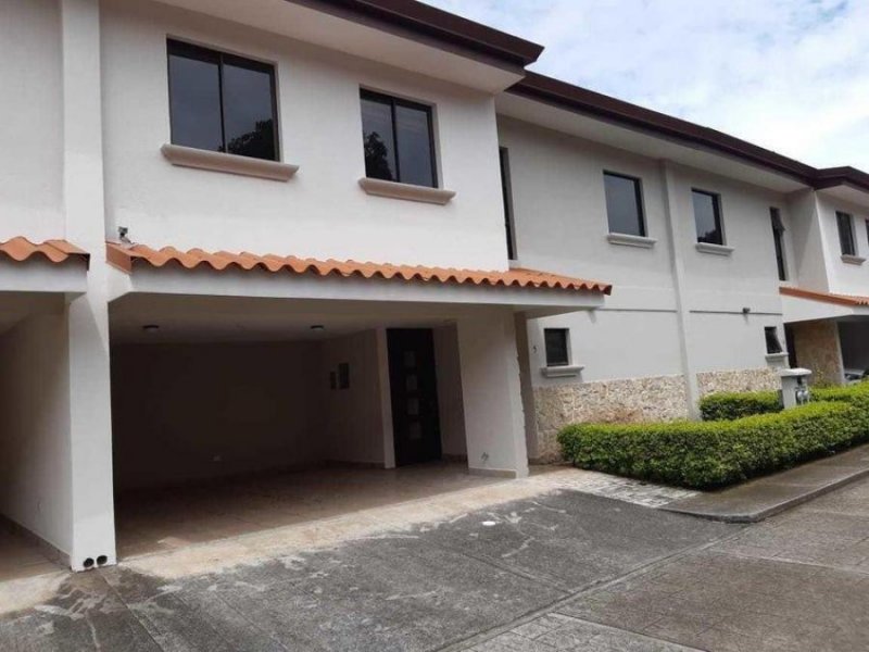 Casa en Venta en  Santa Ana, San José
