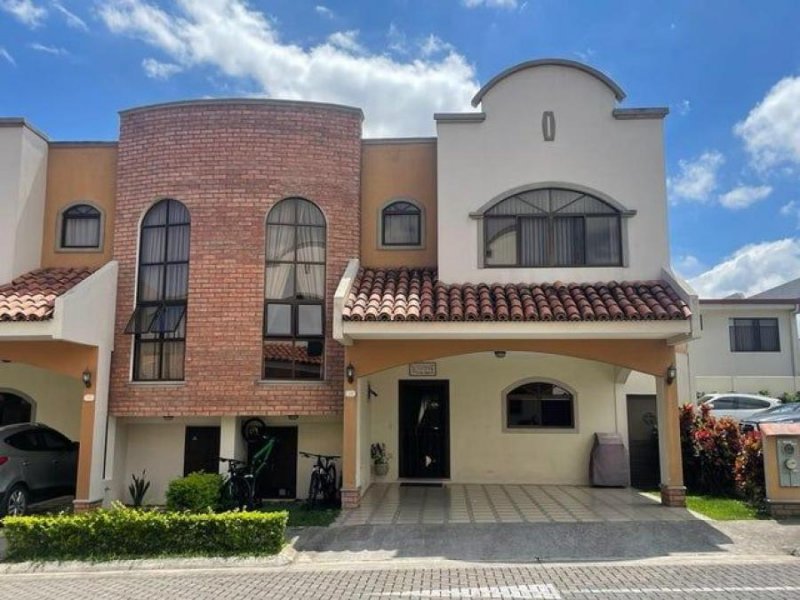 Casa en Venta en  Escazú, San José
