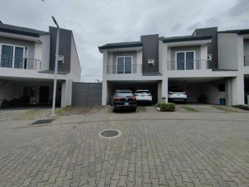 Casa en Venta en  Escazú, San José