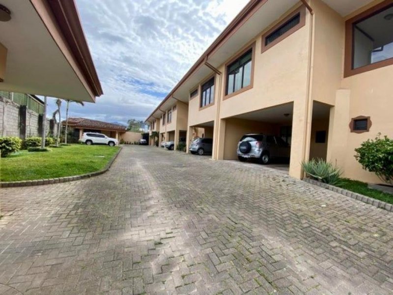 Casa en Venta en  Escazú, San José