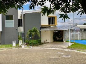 Casa en Venta en  Santa Ana, San José