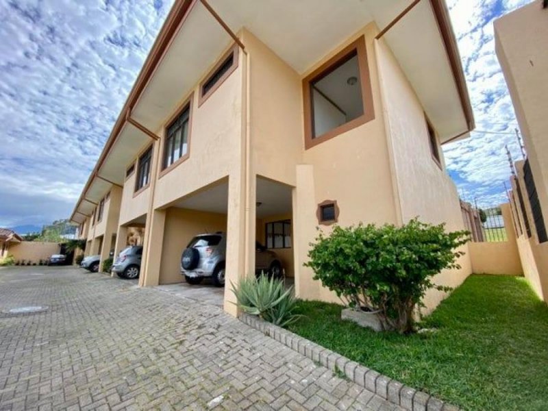 Casa en Venta en San Rafael Escazú, San José