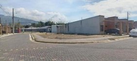 Se vende lote en condominio Aguacaliente, Cartago 