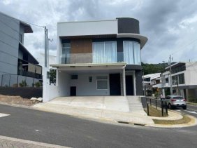 Casa en Venta en  Santa Ana, San José
