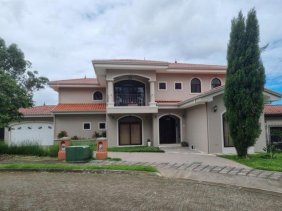 Casa en Venta en  La Unión, Cartago