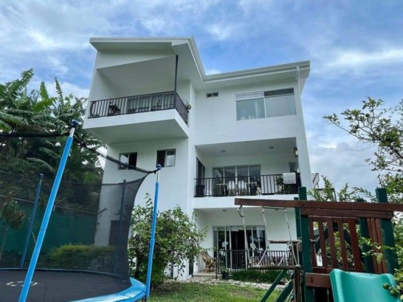 Casa en Venta en  Escazú, San José