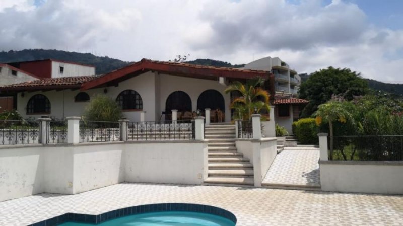 Casa en Venta en  Escazú, San José