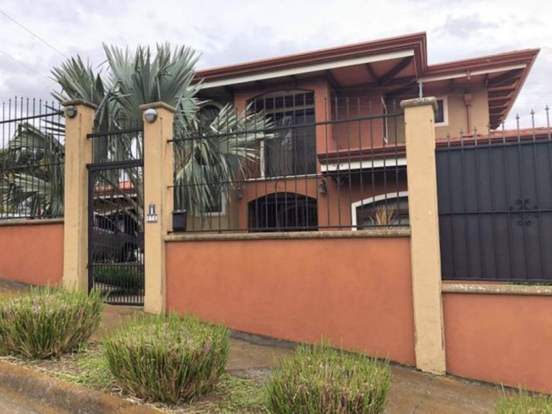 Foto Casa en Venta en San Isidro, Heredia - U$D 358.000 - CAV65029 - BienesOnLine
