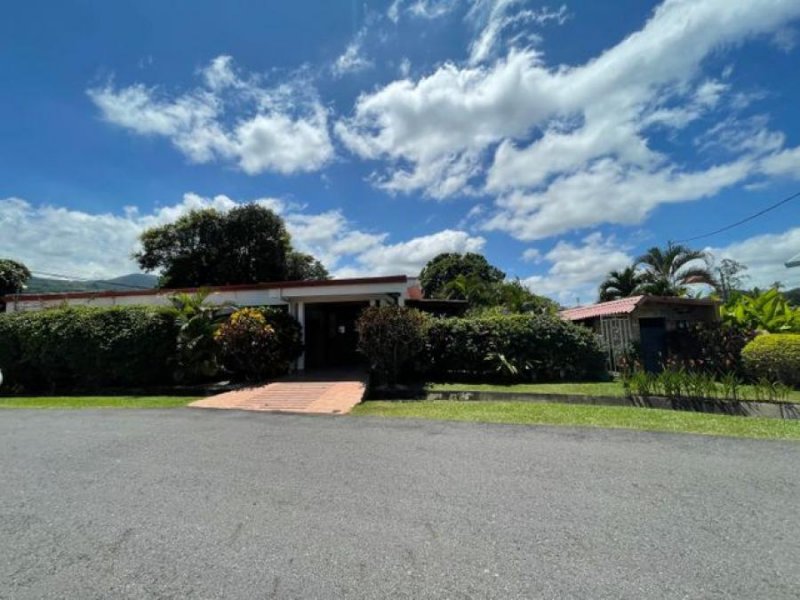 Foto Casa en Venta en Mora, San José - U$D 200.000 - CAV65027 - BienesOnLine