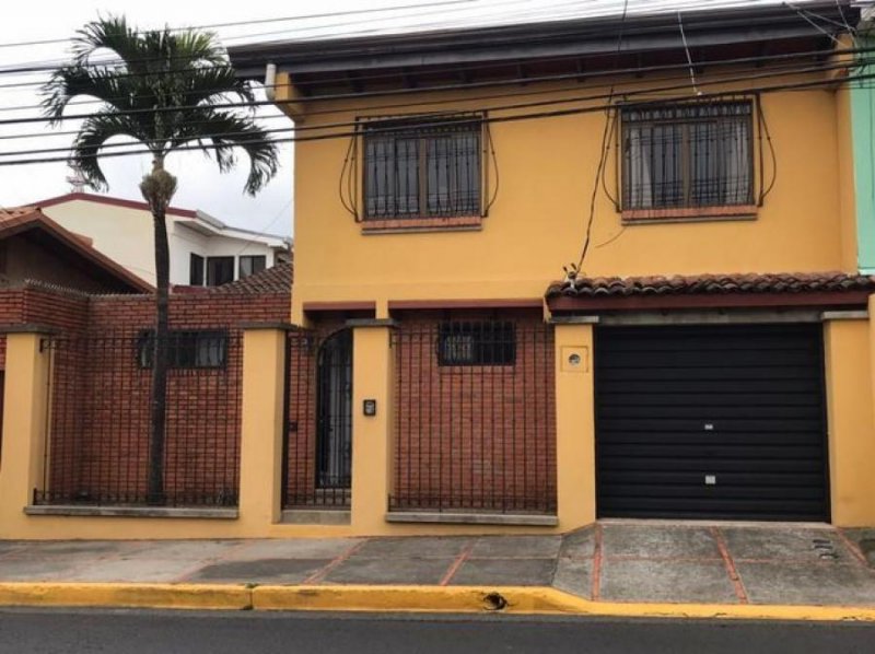 Foto Casa en Venta en Heredia, Heredia - U$D 193.000 - CAV54677 - BienesOnLine