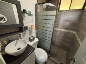 Casa en Venta en Mata de Guineo Cervantes, Cartago