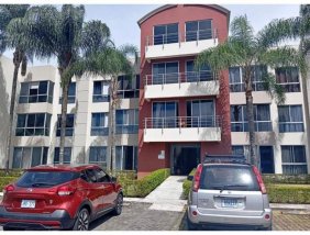 Venta de apartamento en Condominio en Lourdes, San Pedro de Montes de Oca $107.000 EE003