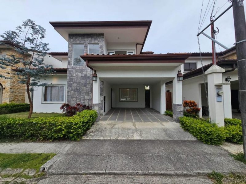 VENTA DE CASA, CARTAGO, EL GUARCO, CONDOMINIO ALBACETE  