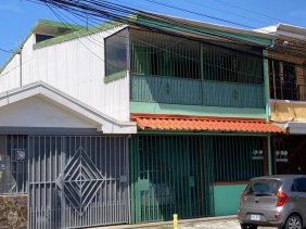 Venta de casa con apartamento en Residencial El encanto, Calle Blancos 