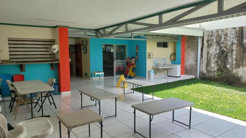 Venta de casa con uso de suelo mixto en TIbas MGA