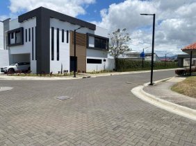 Casa en Venta en San Rafael Escazú, San José