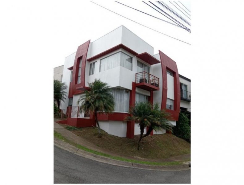 Venta de casa en condominio en San Antonio de Coronado US$245,000 #EL003