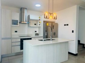 Casa en Venta en  Santo Domingo, Heredia
