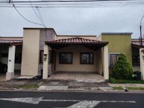 Casa en Venta en  El Guarco, Cartago