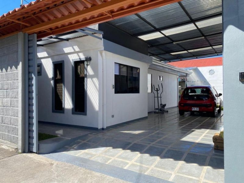 Venta de Casa en el residencial en Barva. 