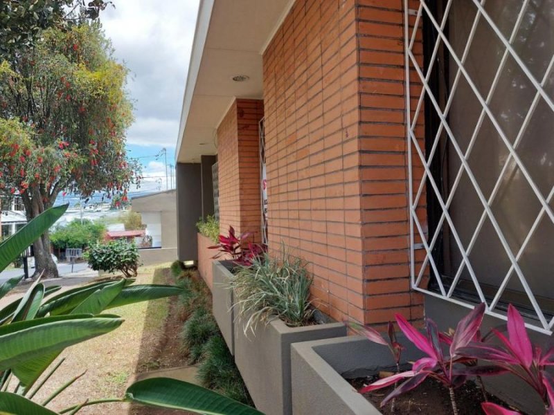Casa en Venta en  Escazú, San José