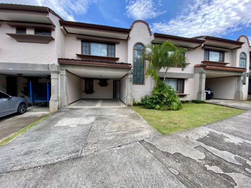 Casa en Venta en Guachipelin Escazú, San José