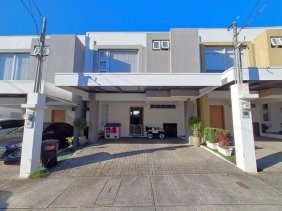Casa en Venta en  Heredia, Heredia