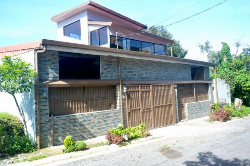 Casa en Venta en  Los Ángeles de San Rafael, Heredia