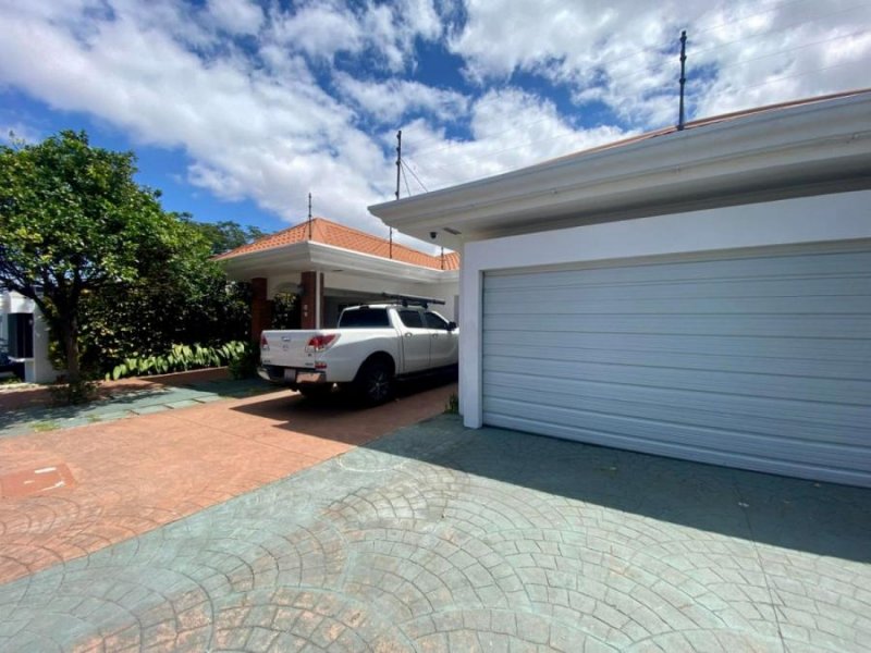 Casa en Venta en  Escazú, San José