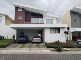 Casa en Venta en  Montes de Oca, San José
