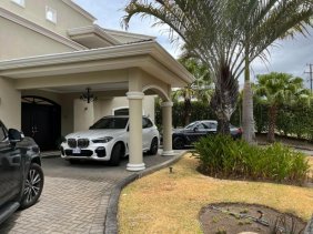Casa en Venta en  Santa Ana, San José