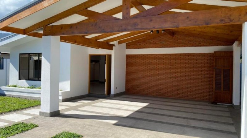 Casa en Venta en  Santa Ana, San José