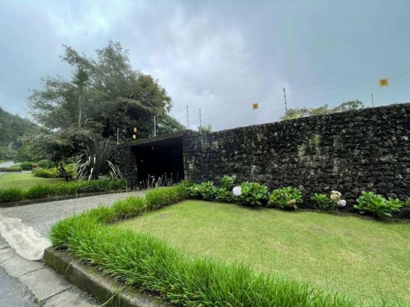 Casa en Venta en  Bosque de la Hoja, Heredia