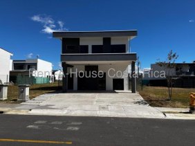 Casa en Venta en  San Rafael, Alajuela