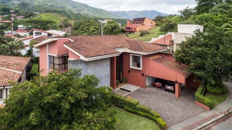 Casa en Venta en San Rafael Escazú, San José