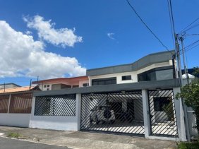 Venta de Casa en San Vicente de Moravia. RAH 25-1861