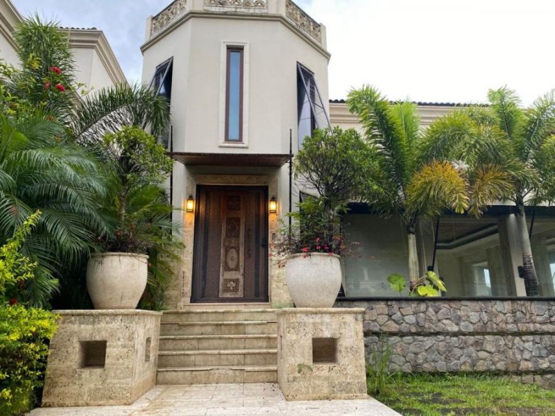 Casa en Venta en  Santa Ana, San José