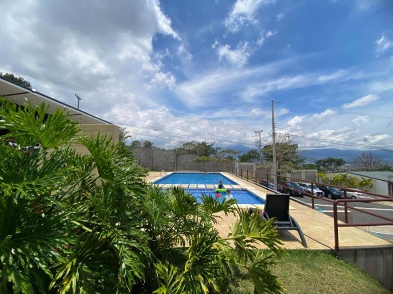 Venta de Casa en Ulloa, Heredia. RAH 25-1814