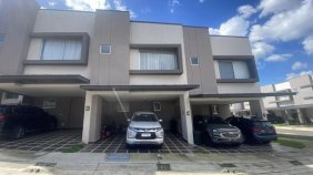 Casa en Venta en  Ulloa, Heredia