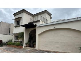 Casa en Venta en  Santa Ana, San José