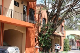 Casa en Venta en Brasil Santa Ana, San José