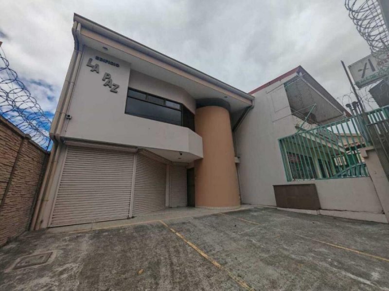 Venta de edificio con uso mixto en El Carmen de Guadalupe US$ 310,000 #7597