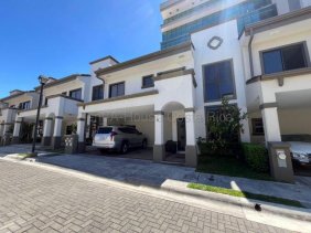 Casa en Venta en  Heredia, Heredia