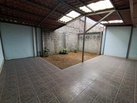 Venta de  hermosa casa ubicada en Goicoechea Ipis 26-1174