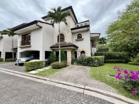 Casa en Venta en San Rafael Escazú, San José