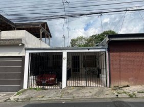 Casa en Venta en San Juan de Dios Desamparados, San José