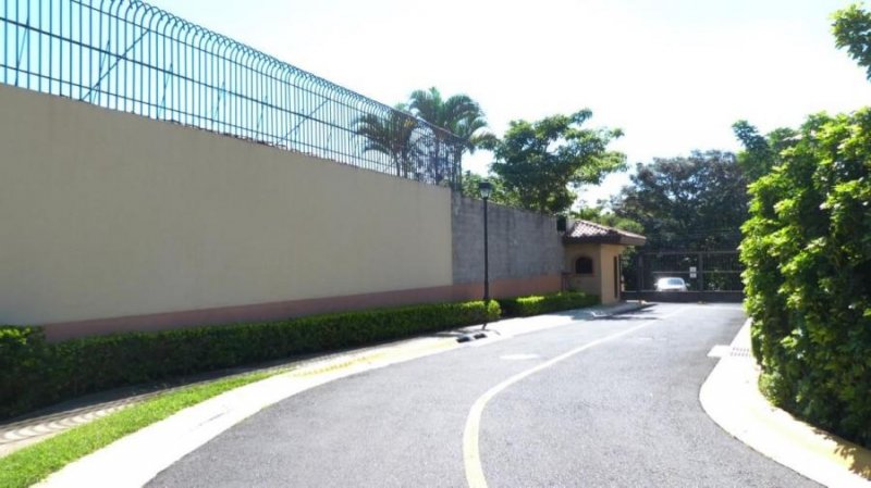Foto Terreno en Venta en San Rafael, Escazú, San José - U$D 85.000 - TEV36749 - BienesOnLine