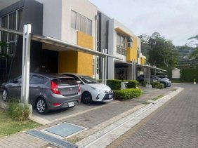 Casa en Venta en Santa Ana Santa Ana, San José