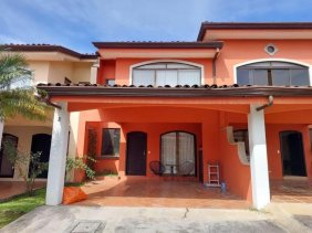 Casa en Venta en Pozos Santa Ana, San José