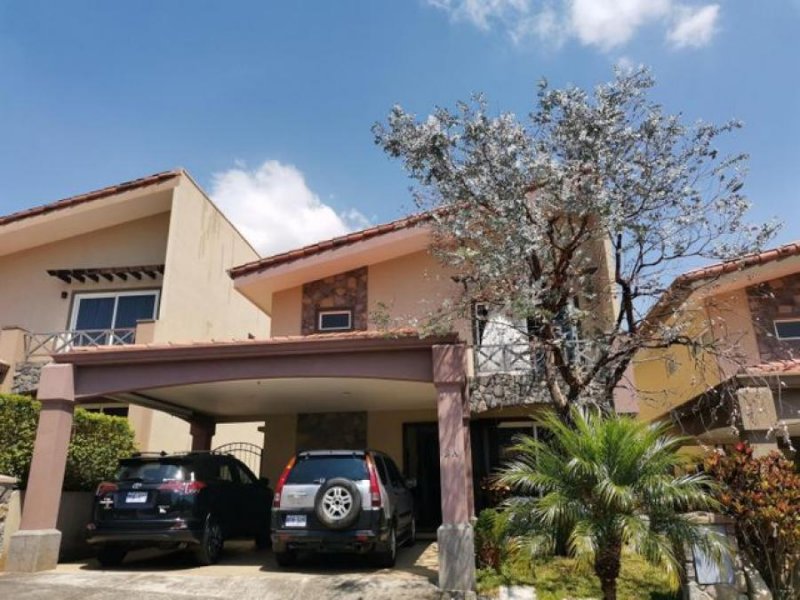 Casa en Venta en  Heredia, Heredia